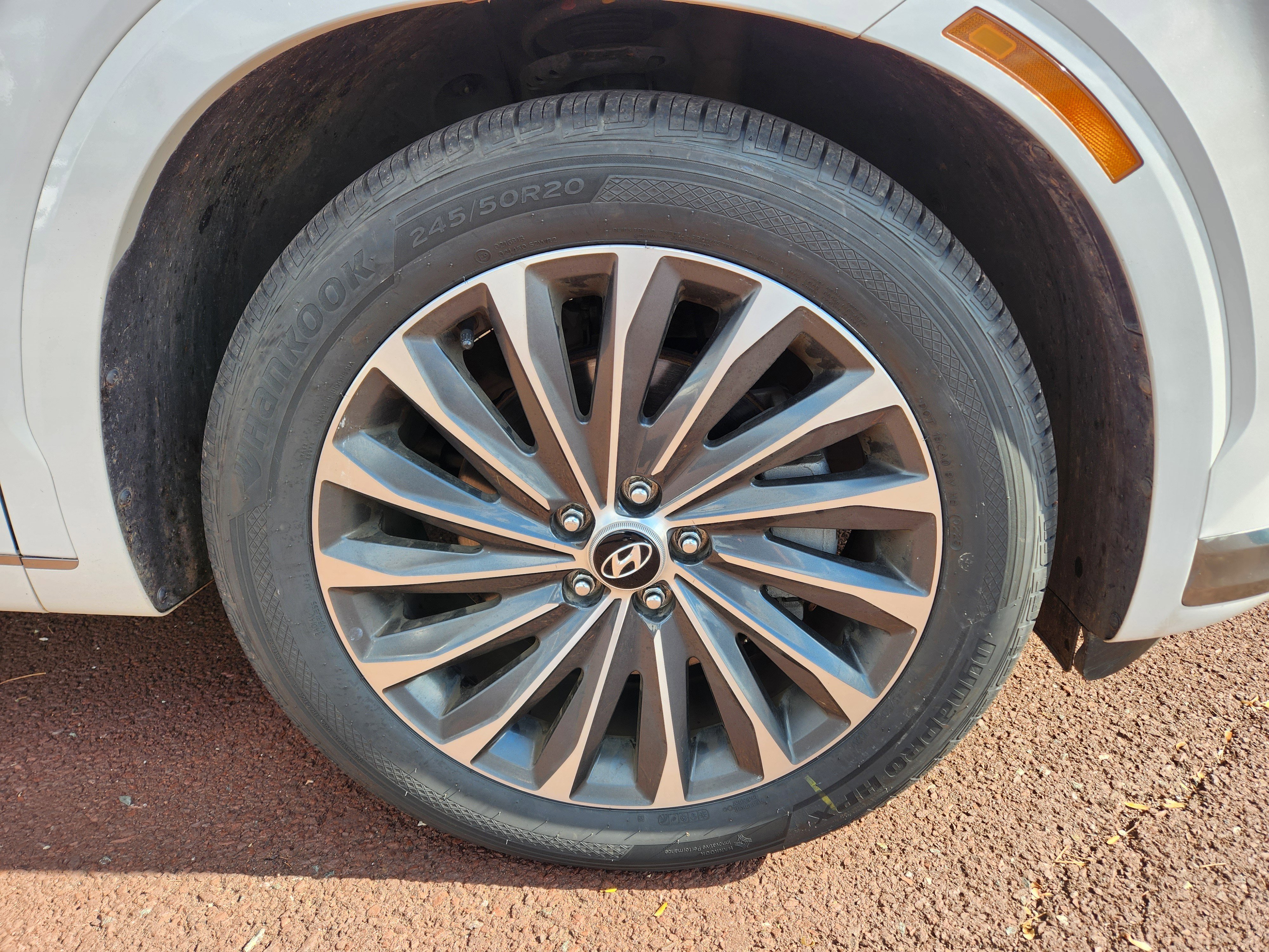 Used 2023 Hyundai Palisade Calligraphy image 7