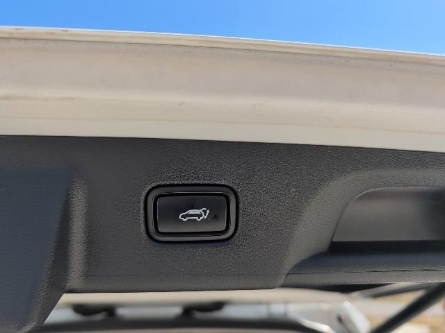 Used 2023 Hyundai Palisade Limited image 18