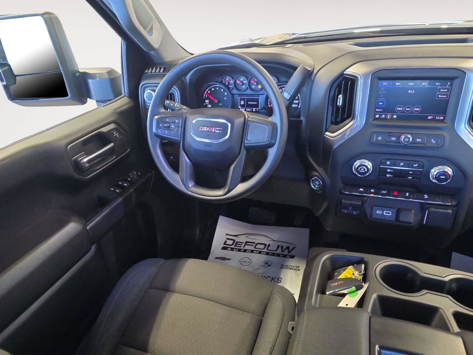 Used 2024 GMC Sierra 1500 Pro w/ Pro Value Package AWD/4WD image 11