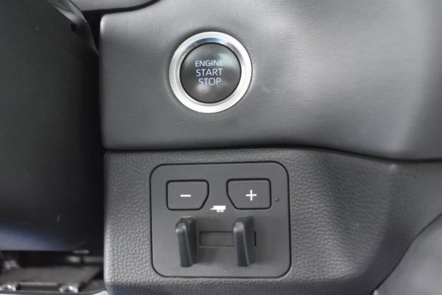 Used 2023 Toyota Tundra Platinum image 29