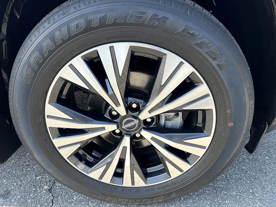 Certified 2023 Nissan Rogue SV w/ SV Premium B Package image 12