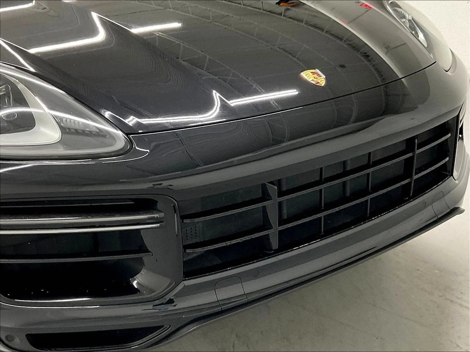 Used 2019 Porsche Cayenne Turbo AWD/4WD image 38