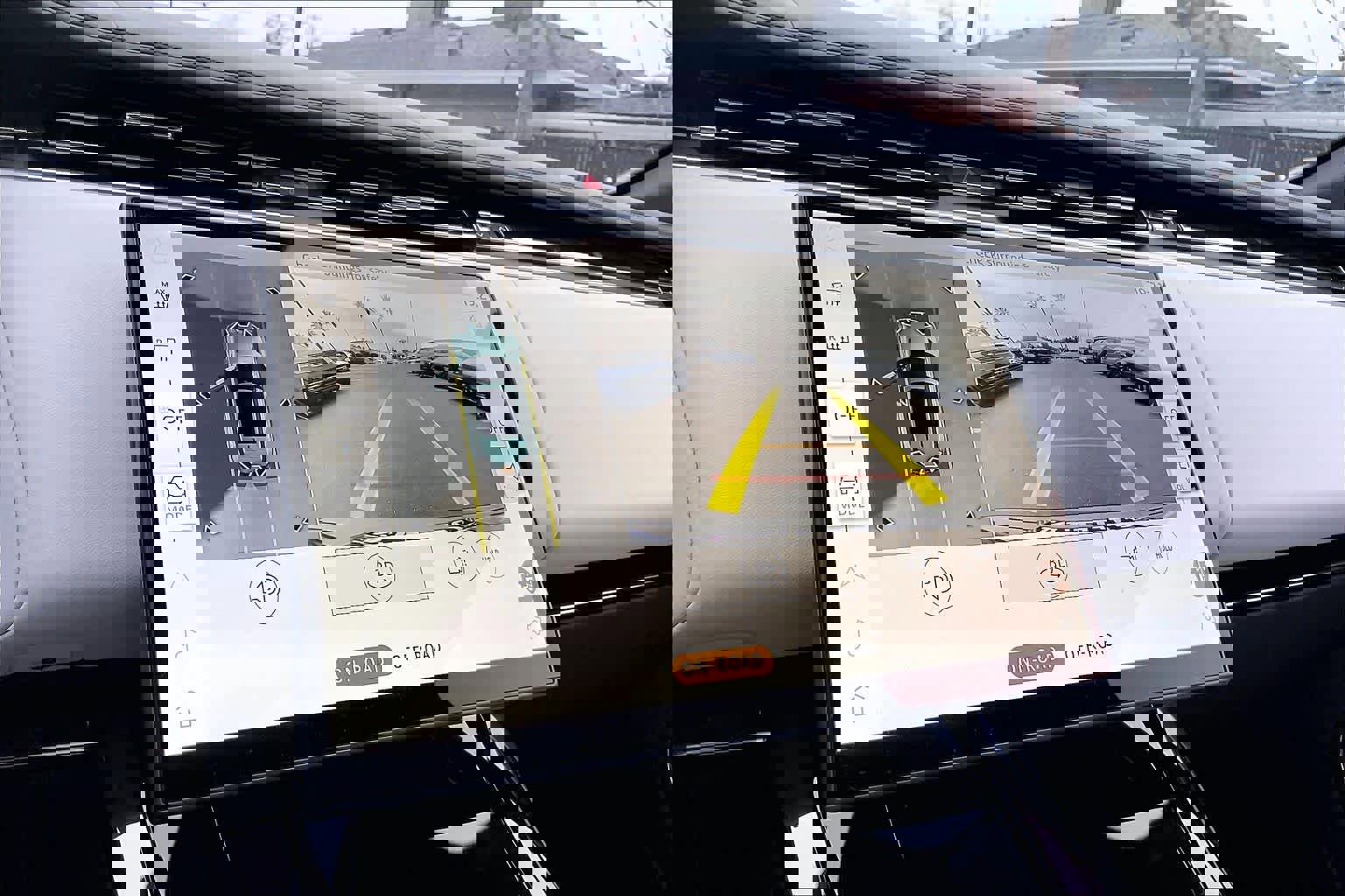 Used 2025 Land Rover Range Rover Sport Dynamic SE image 24