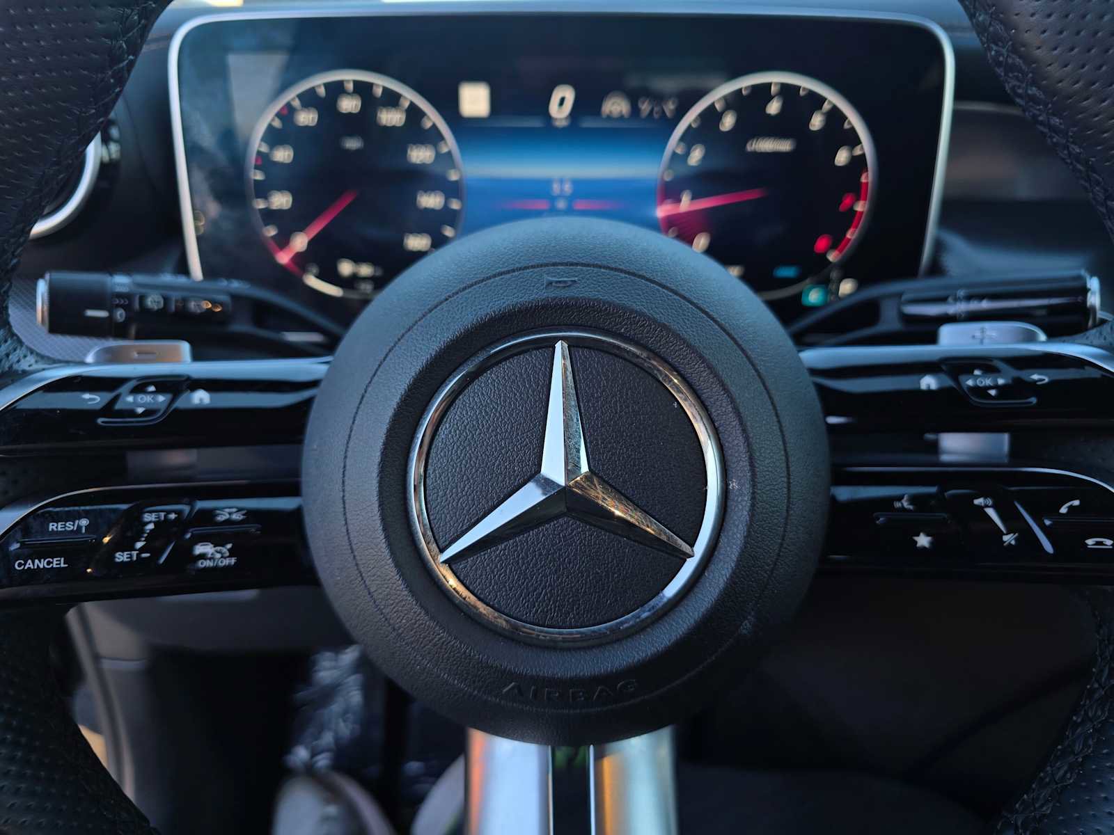 Used 2023 Mercedes-Benz GLC 300 4MATIC image 24