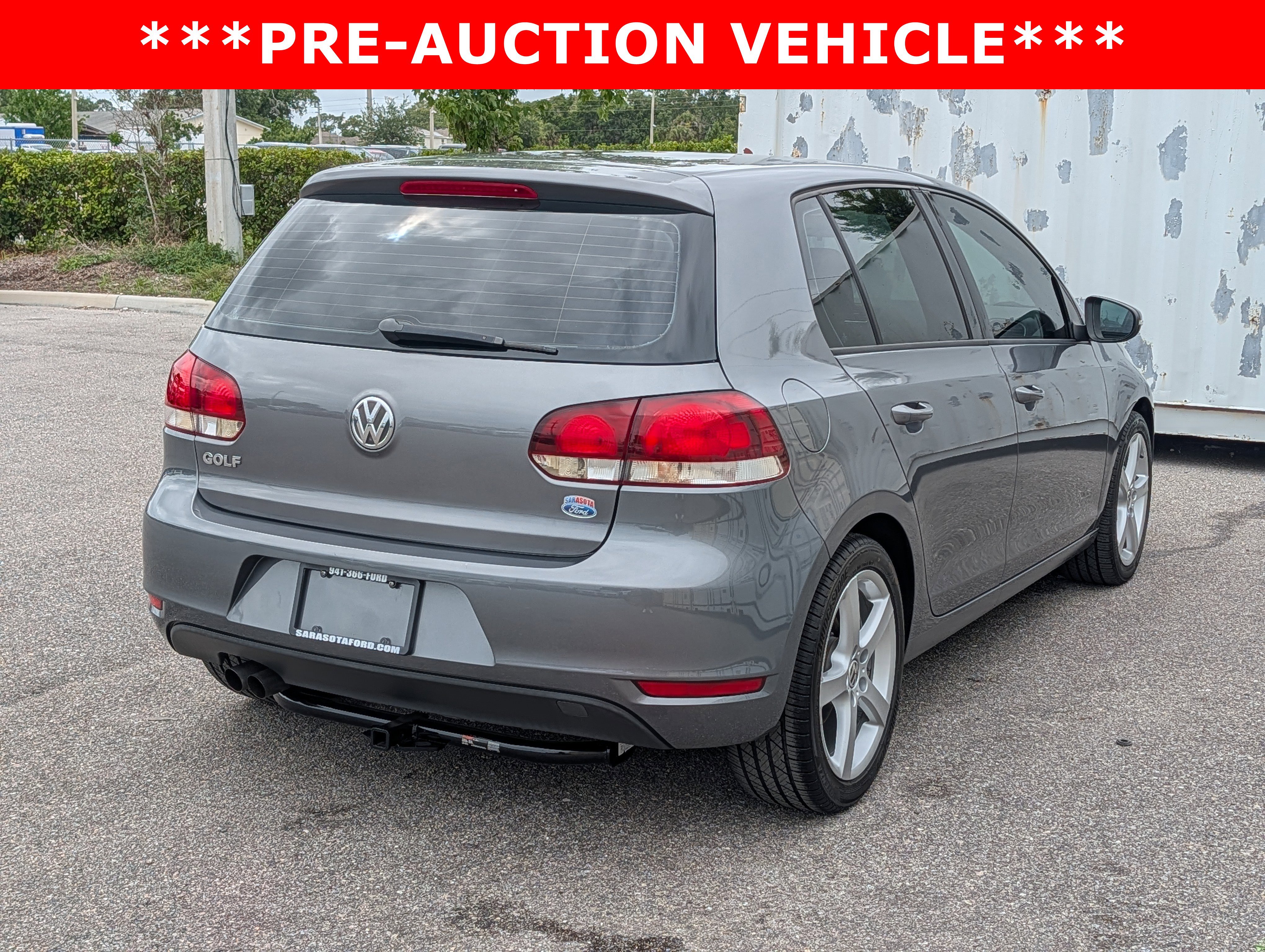 Used 2013 Volkswagen Golf 4-Door FWD image 4