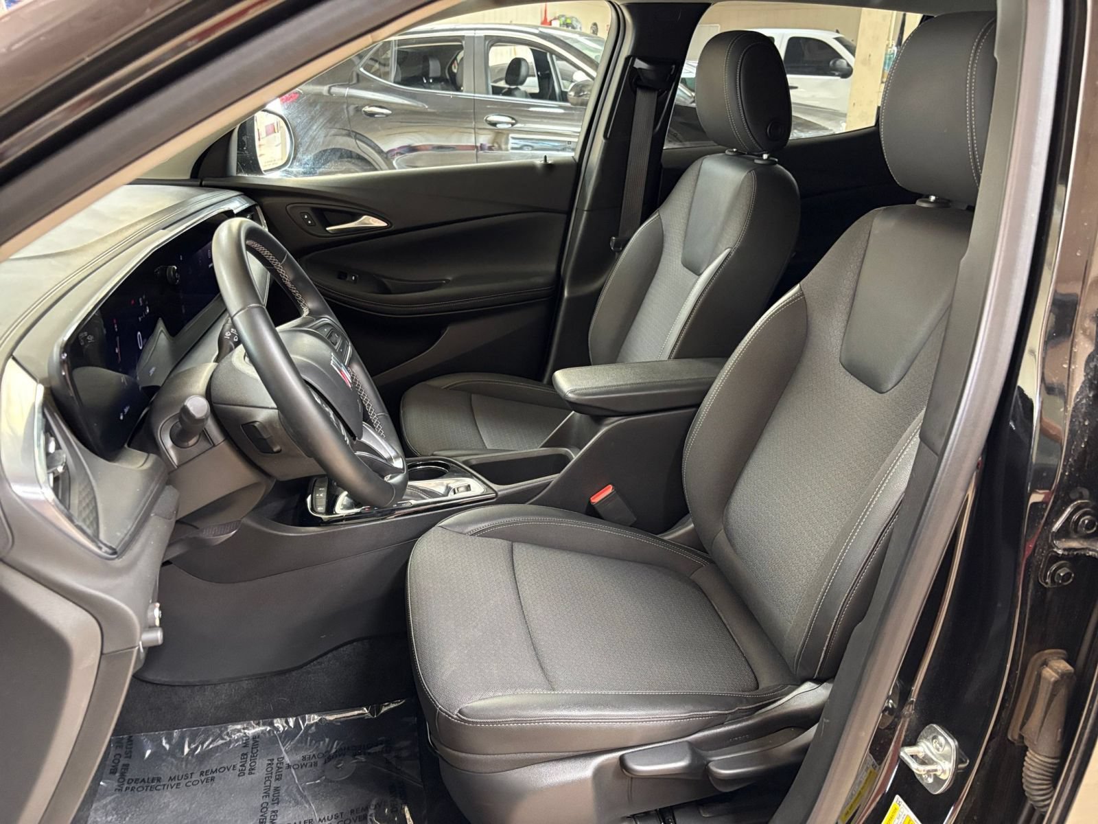 Used 2025 Buick Encore GX Preferred FWD image 25
