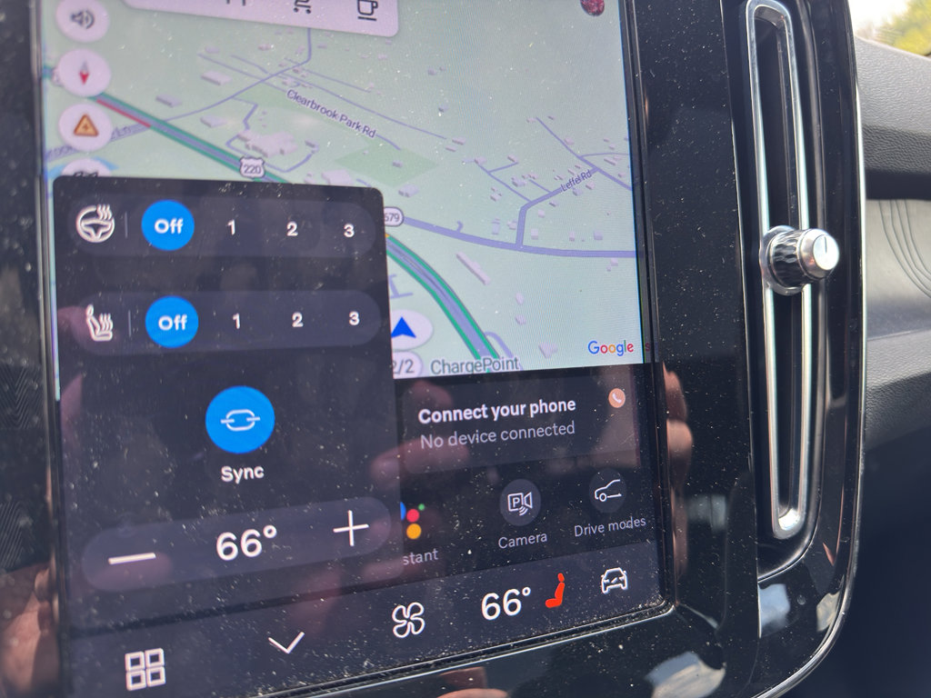 Used 2023 Volvo C40 P8 Recharge Ultimate image 18