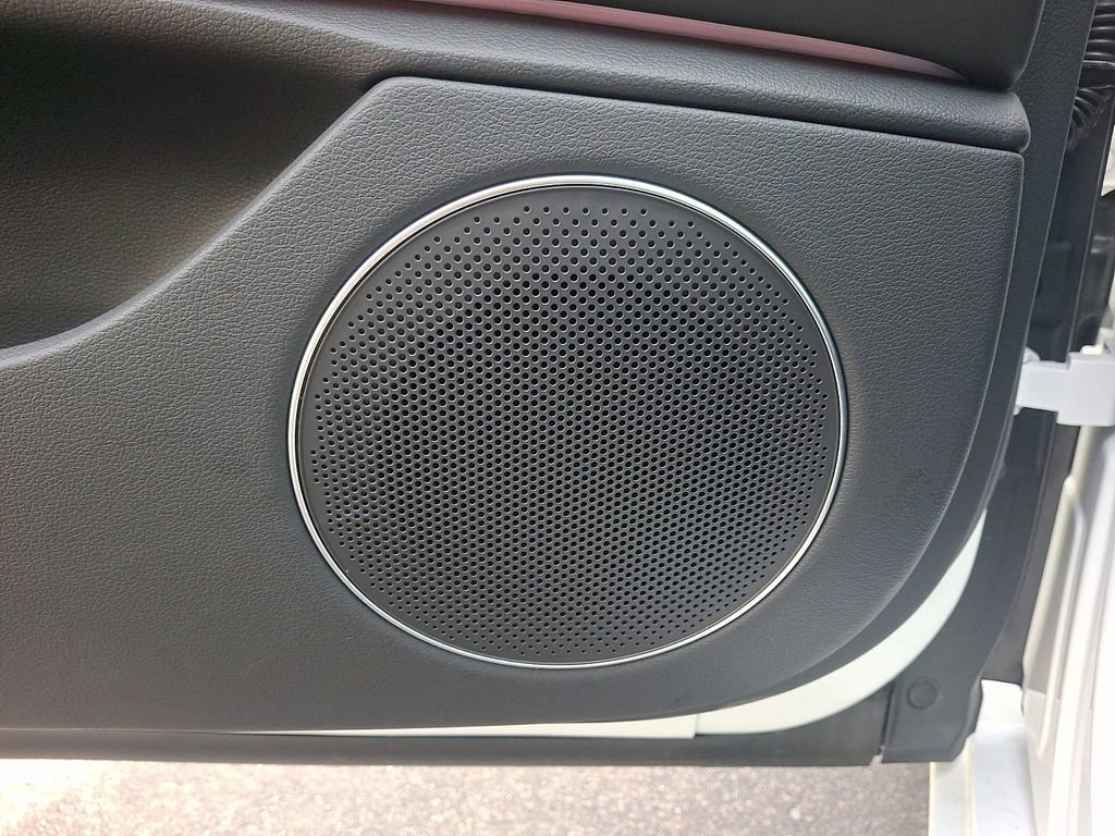 Used 2025 Genesis G80 2.5T Advanced image 17