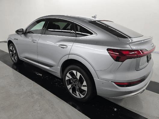 Used 2023 Audi e-tron Premium Plus w/ Premium Plus Package image 6