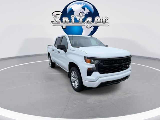 Used 2022 Chevrolet Silverado 1500 Custom image 2