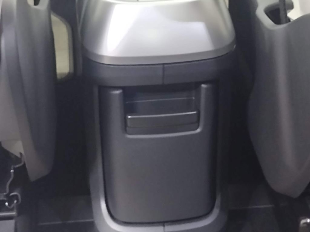 New 2025 Volkswagen ID. Buzz 1st Edition image 41