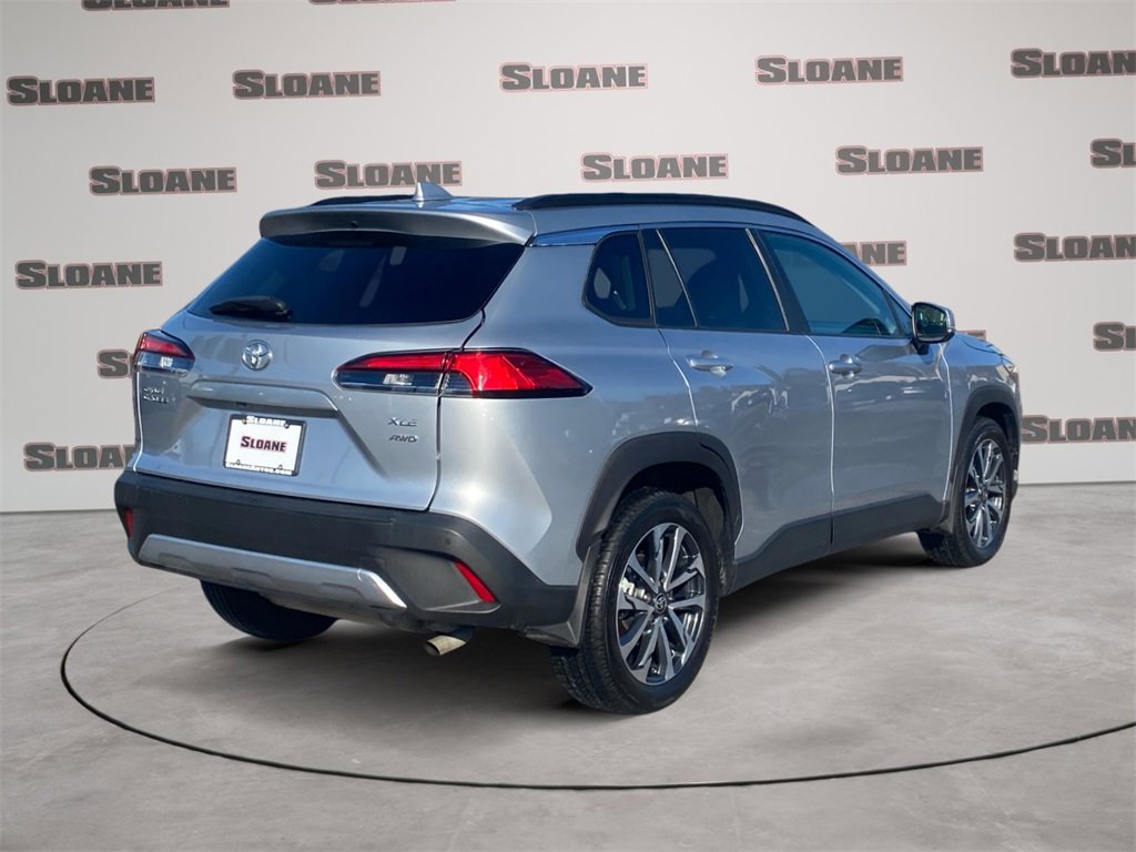 Used 2022 Toyota Corolla Cross XLE image 5