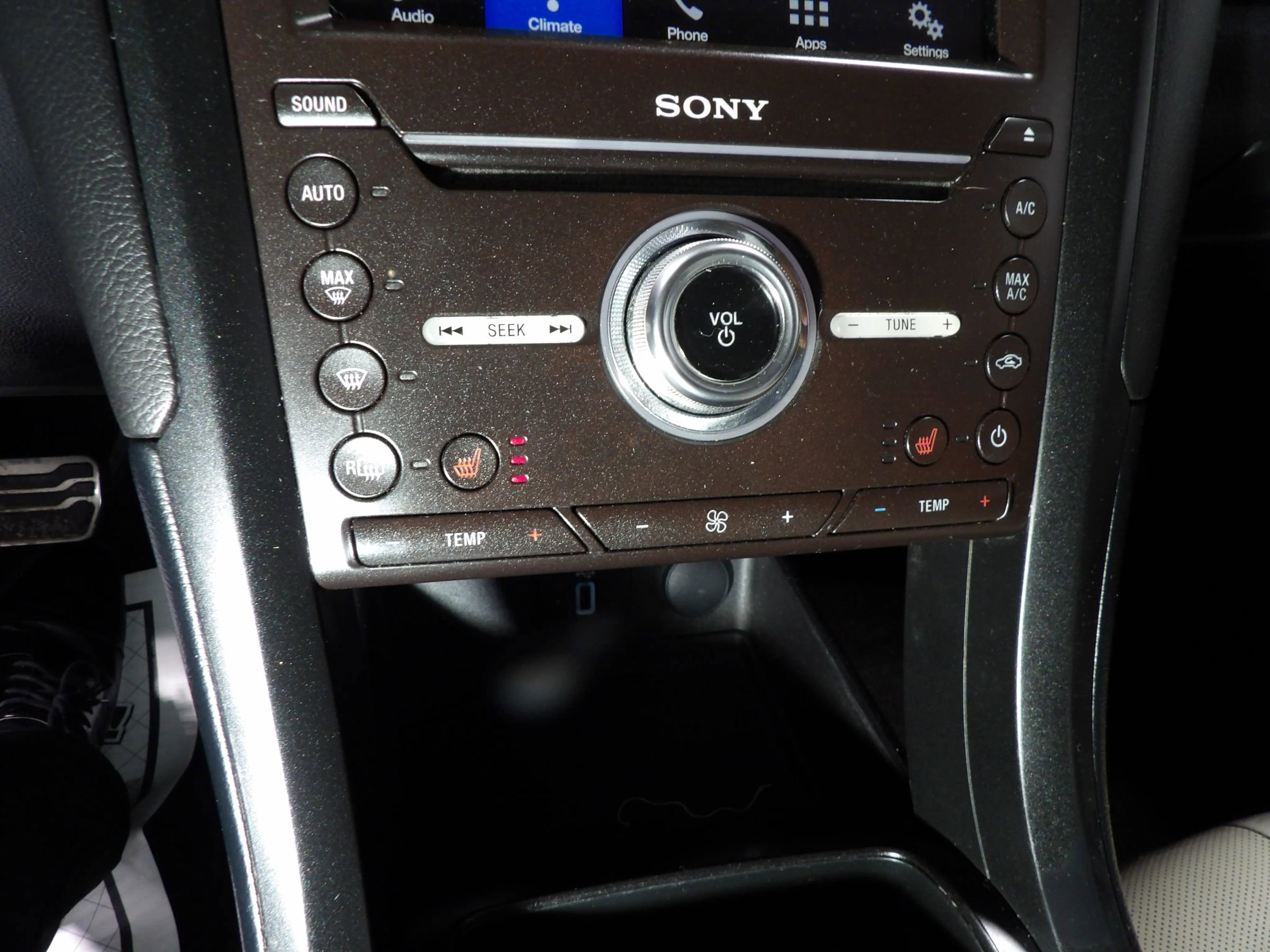 Used 2018 Ford Fusion Titanium image 14