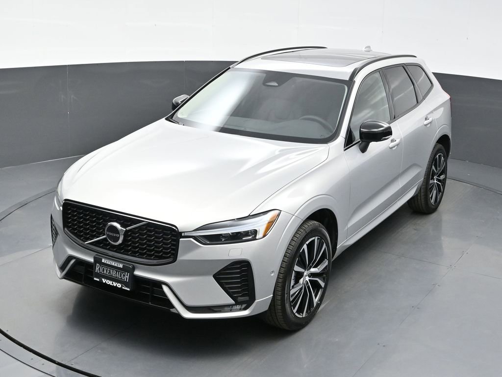 Used 2025 Volvo XC60 B5 Plus w/ Climate Package image 27