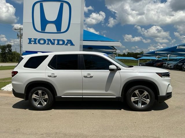 Certified 2024 Honda Pilot EX-L image 2