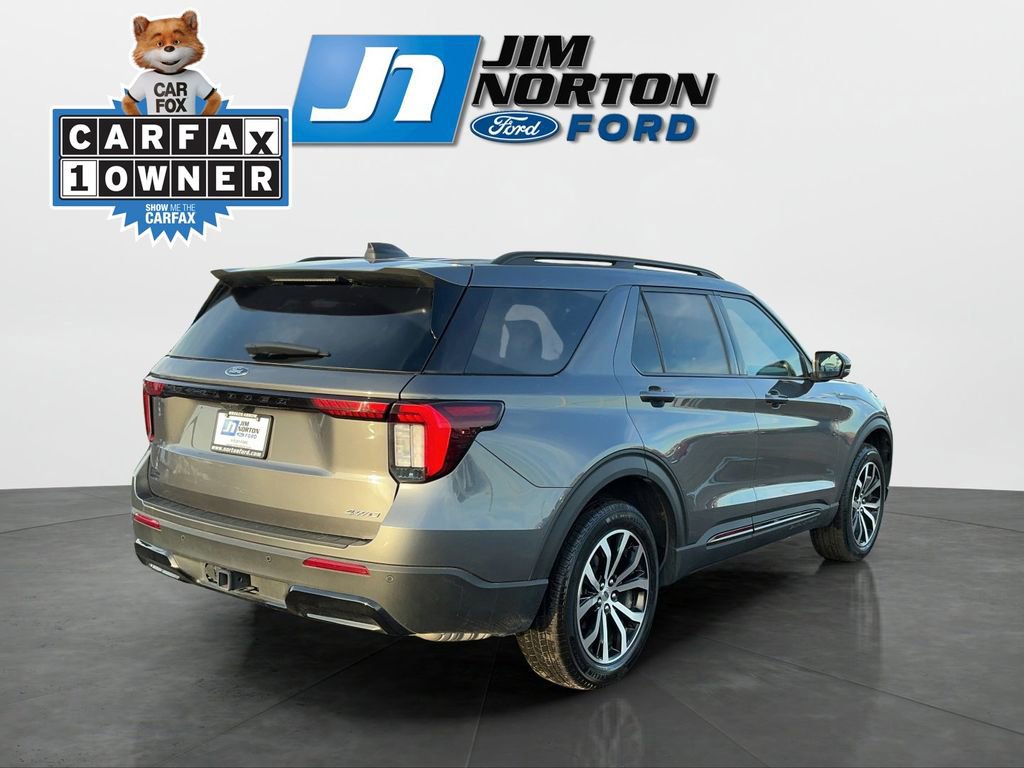 Used 2025 Ford Explorer ST-Line image 3