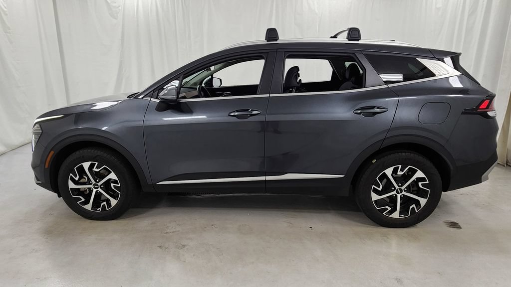 Used 2024 Kia Sportage EX AWD/4WD image 6