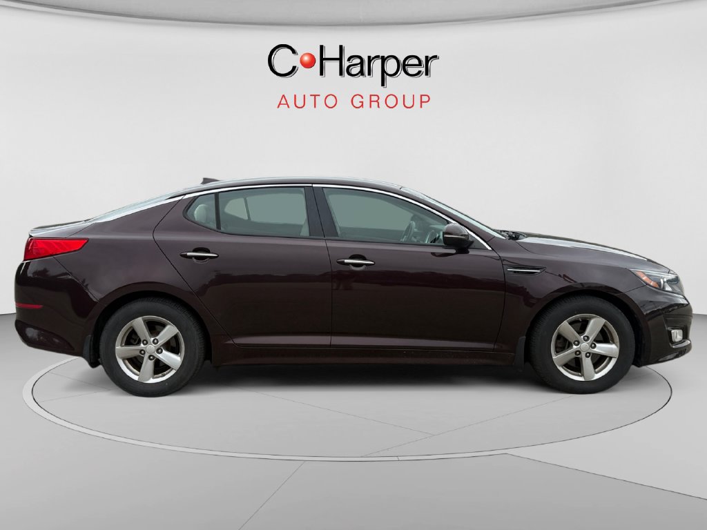 Used 2015 Kia Optima LX FWD image 2