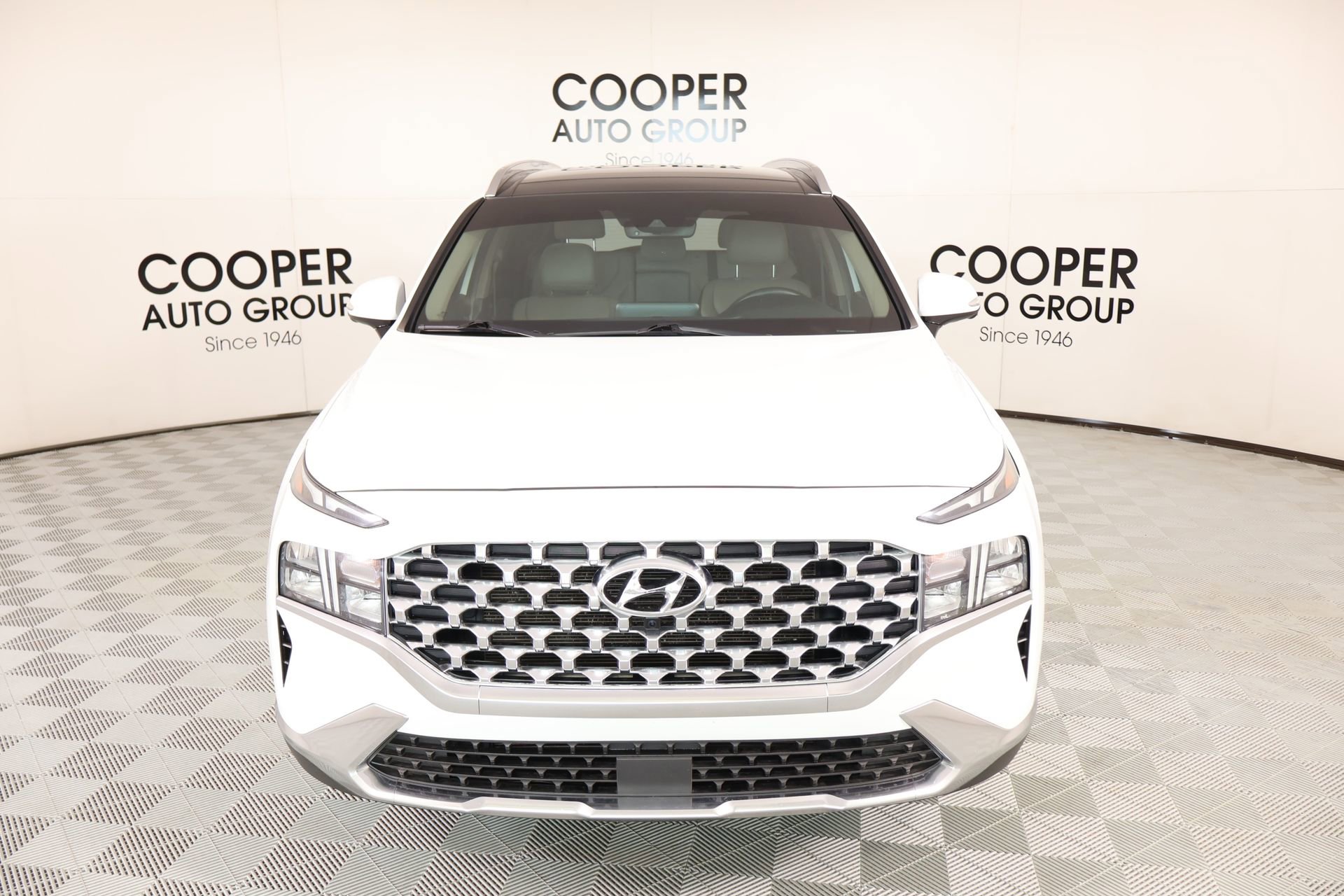 Used 2023 Hyundai Santa Fe SEL w/ Premium Package FWD image 10