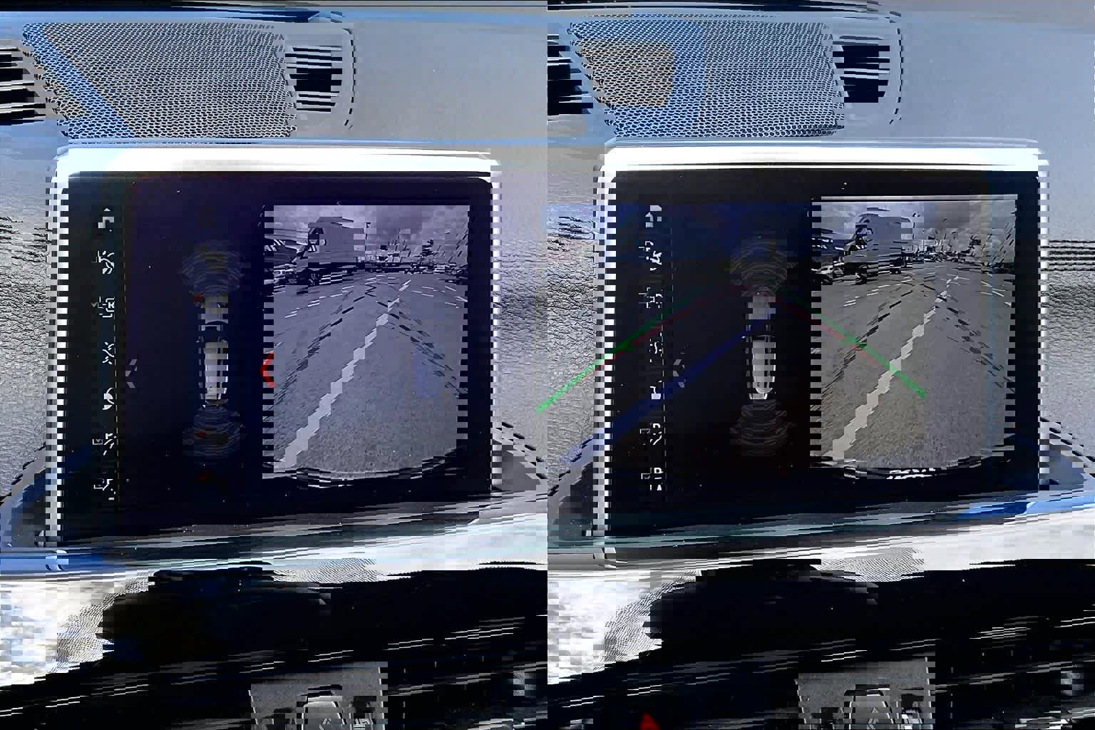 Used 2022 BMW X2 M35i w/ Shadowloine Package AWD/4WD image 27