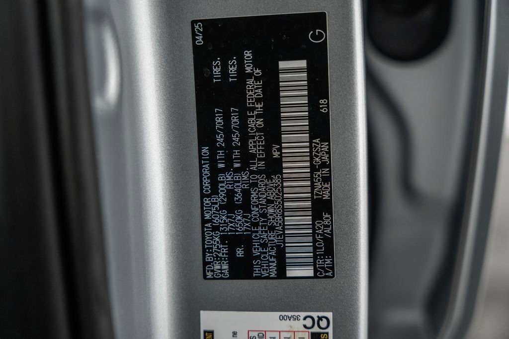 Certified 2025 Toyota 4Runner SR5 AWD/4WD image 40