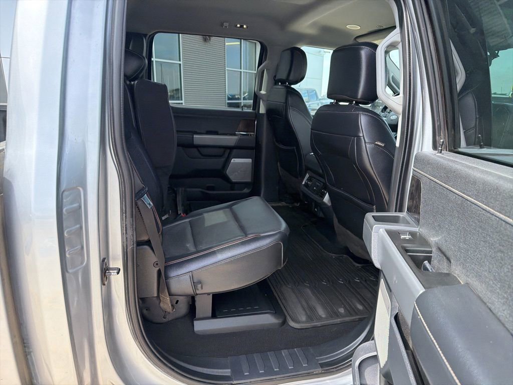 Used 2023 Ford F350 Lariat w/ Lariat Ultimate Package AWD/4WD image 23