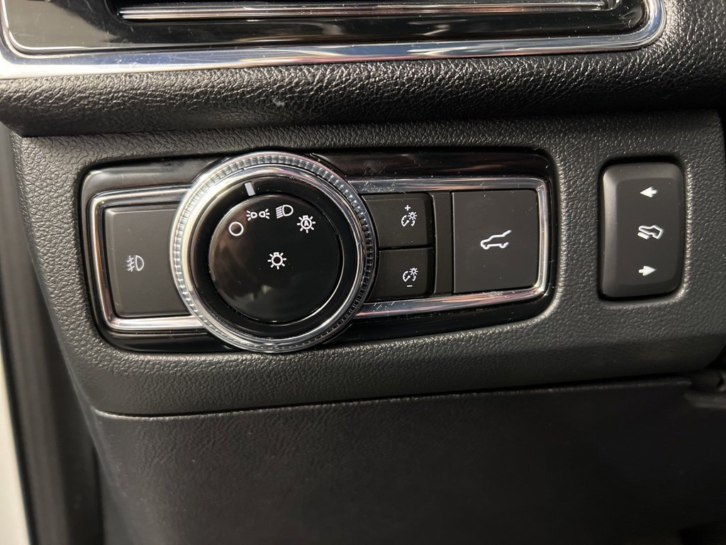 Used 2020 Lincoln Navigator L Reserve w/ Equipment Group 208A Reserve image 26