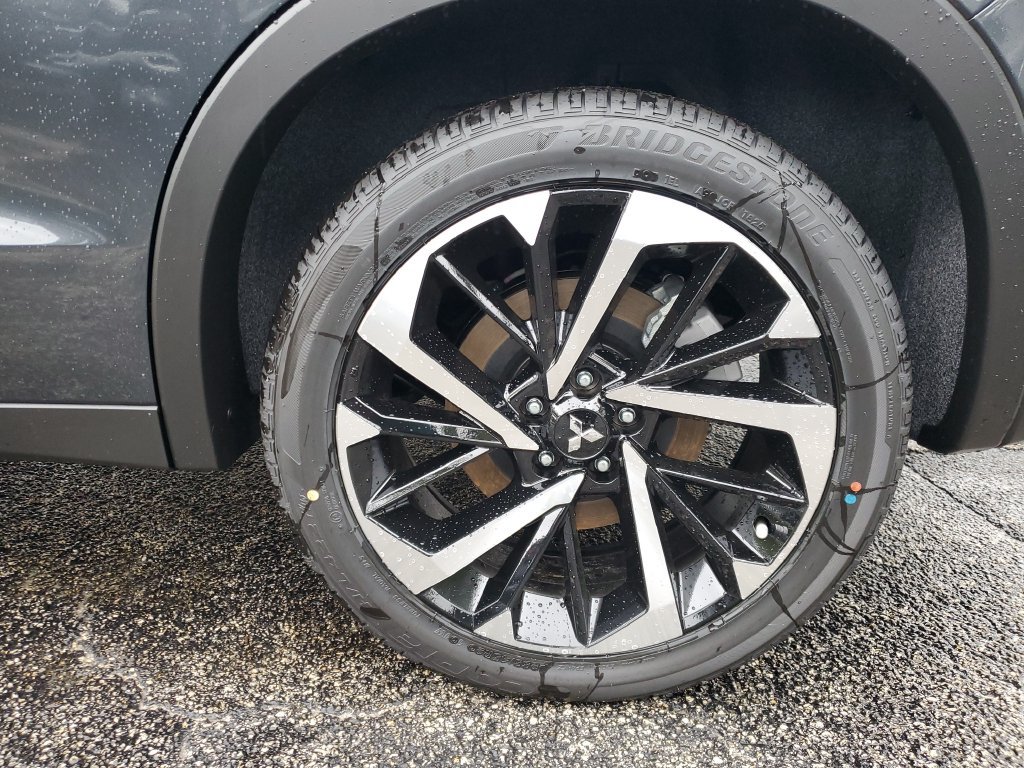 Used 2025 Mitsubishi Outlander SE AWD/4WD image 9