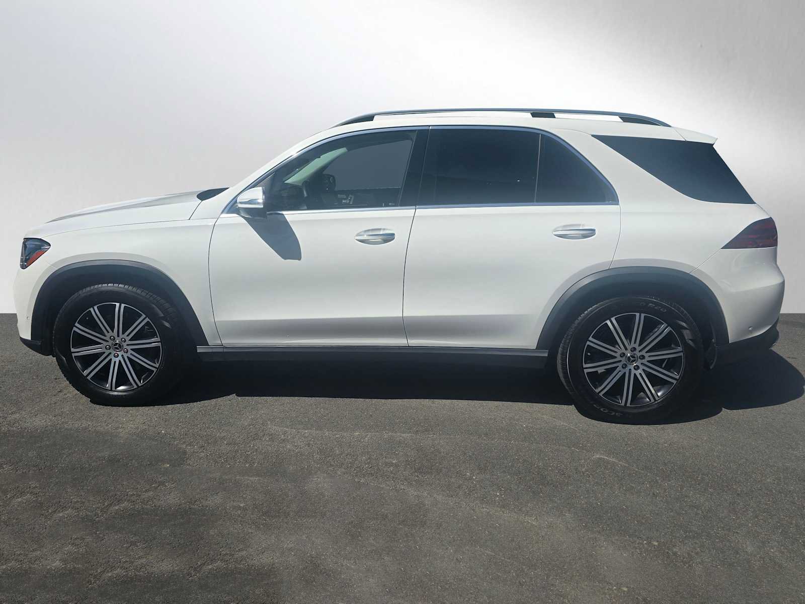 Certified 2024 Mercedes-Benz GLE 450 4MATIC image 6