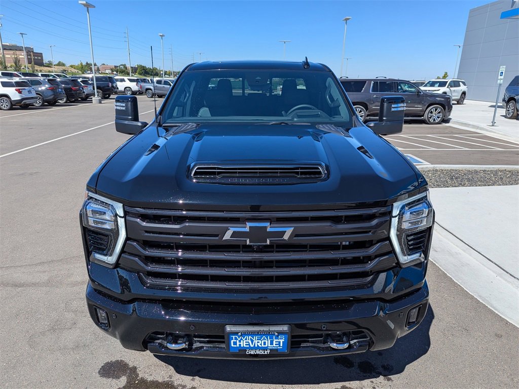 New 2025 Chevrolet Silverado 2500 High Country w/ Midnight Edition image 4