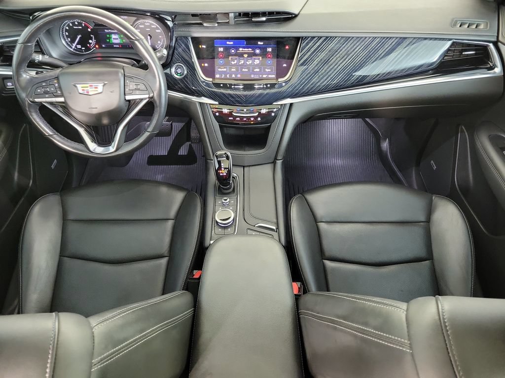 Certified 2024 Cadillac XT6 Premium Luxury FWD image 16