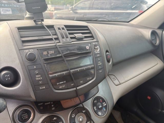 Used 2011 Toyota RAV4 Limited AWD/4WD image 15