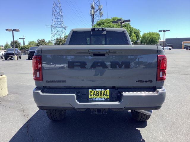 New 2026 RAM 2500 Laramie w/ Night Edition AWD/4WD image 31
