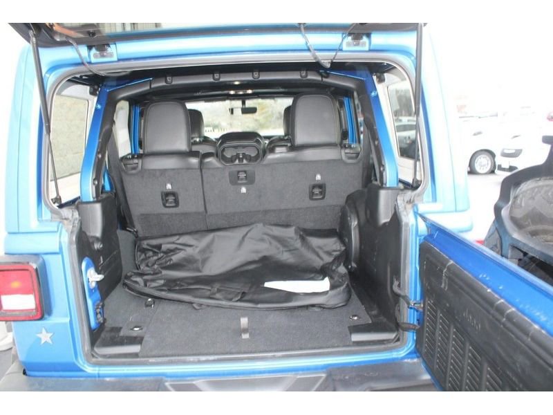 Used 2022 Jeep Wrangler Unlimited Sahara image 7