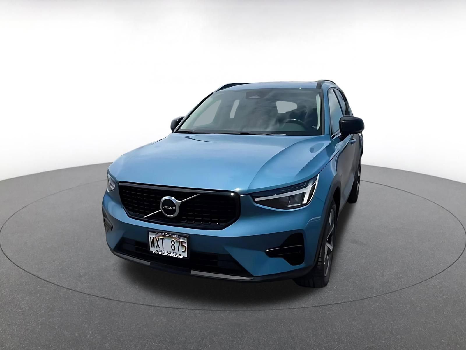 Used 2024 Volvo XC40 B5 Core AWD/4WD image 7