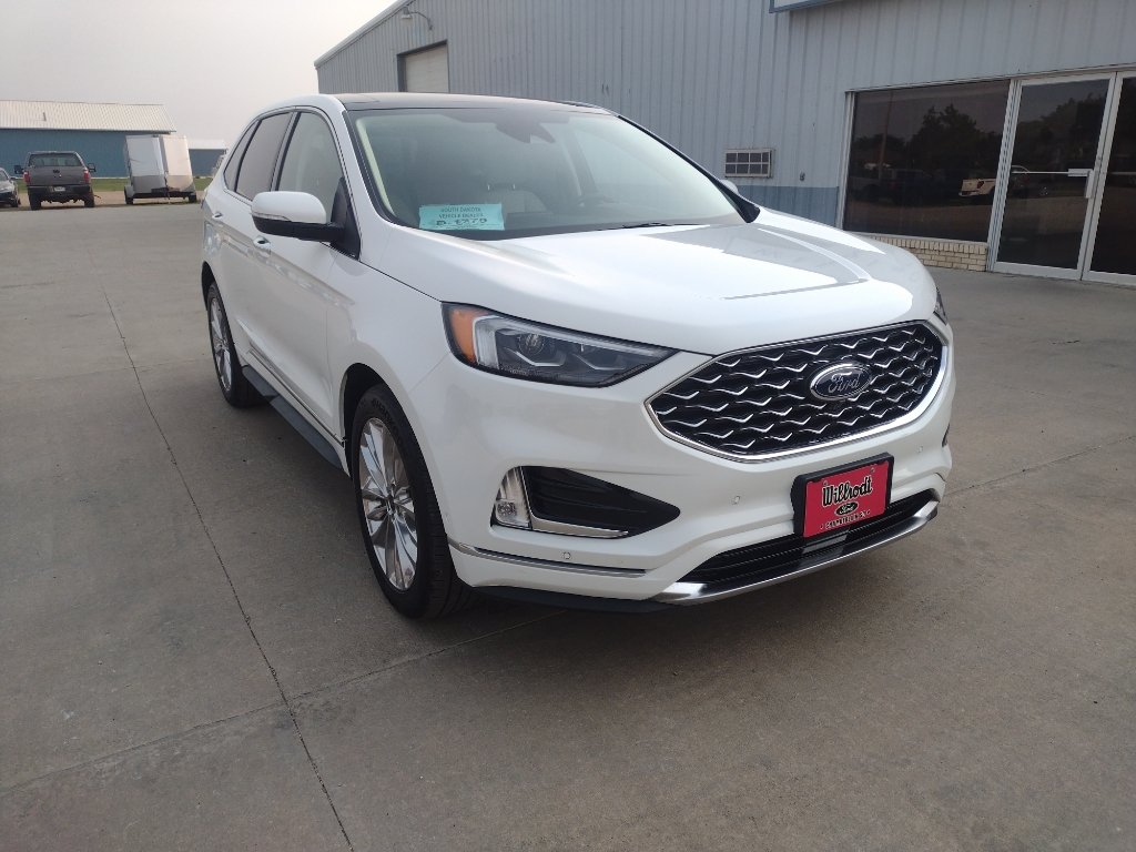 Used 2022 Ford Edge Titanium w/ Equipment Group 301A AWD/4WD image 4