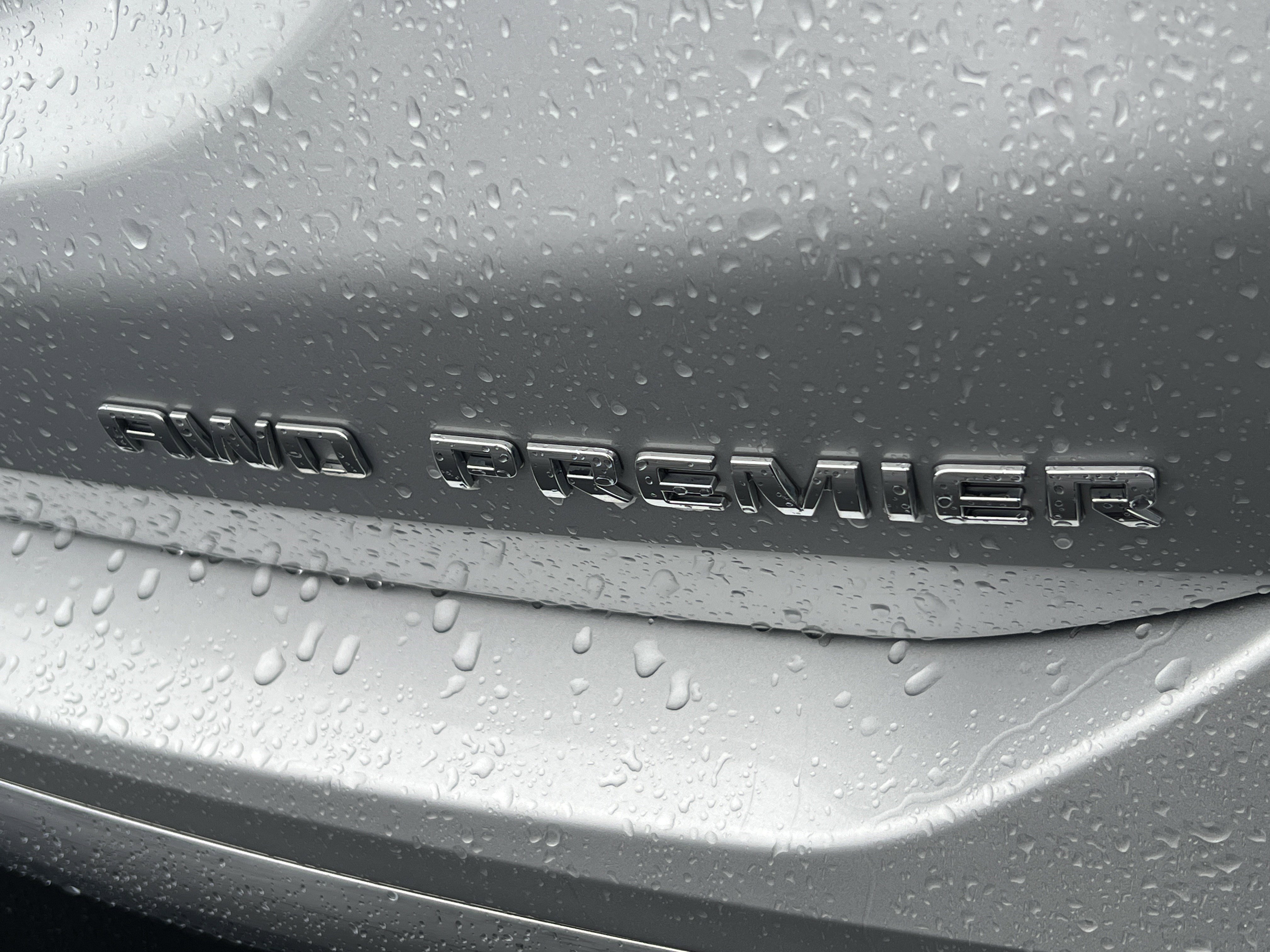 Used 2020 Chevrolet Equinox Premier AWD/4WD image 10