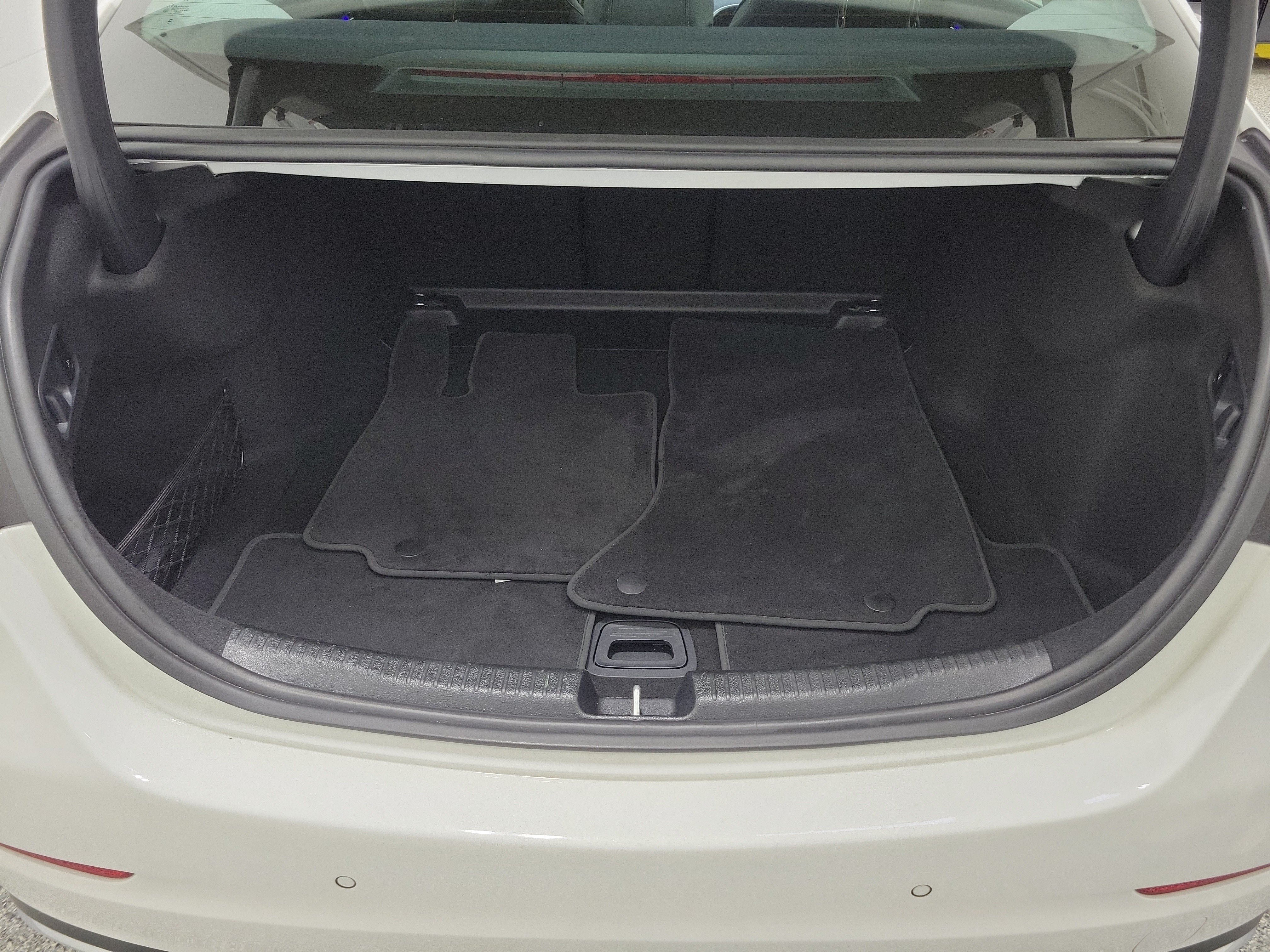 Used 2025 Mercedes-Benz C 300 Sedan image 7