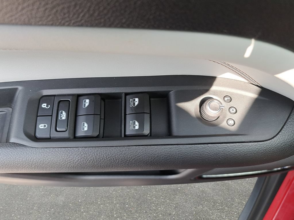 Certified 2023 Jeep Compass Limited AWD/4WD image 27