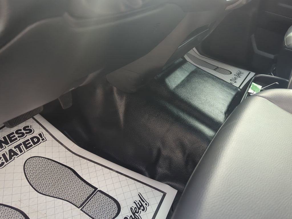 Used 2024 RAM 2500 Tradesman w/ Chrome Appearance Group image 22