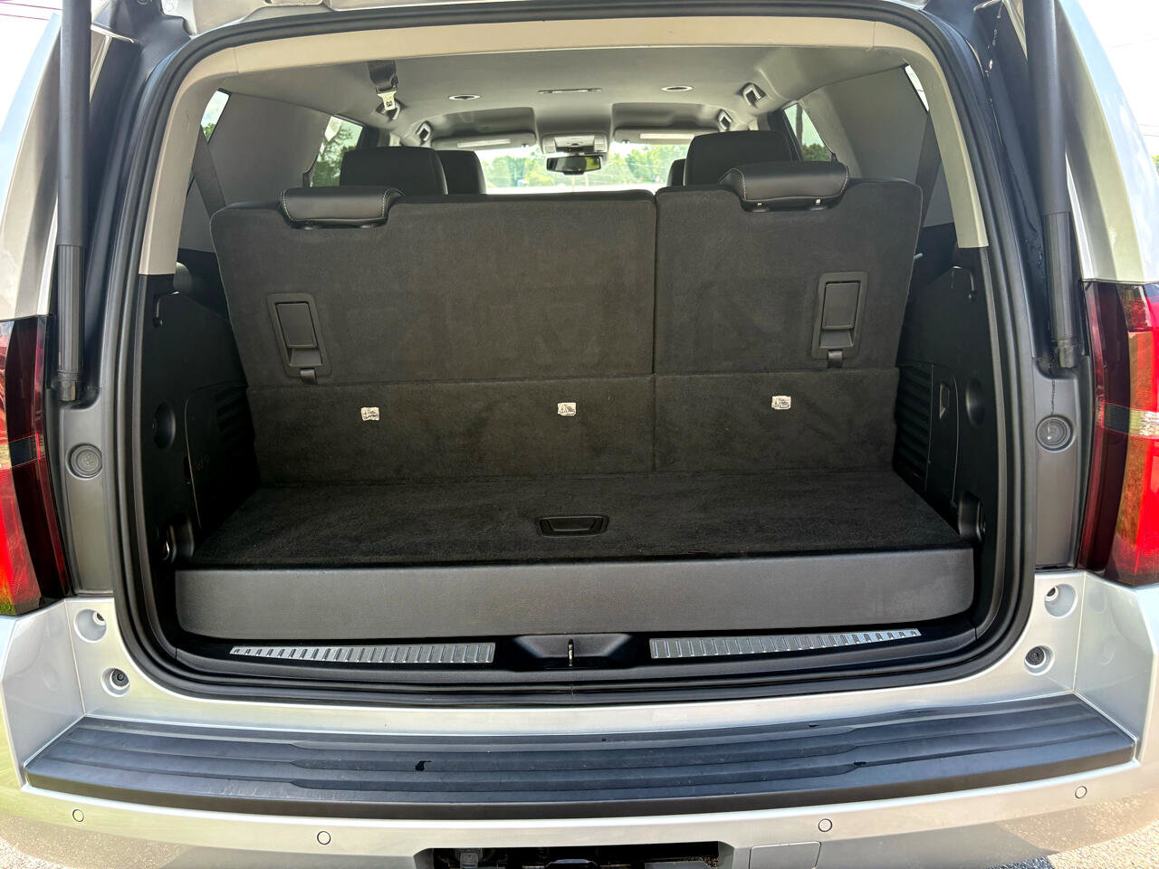 Used 2020 Chevrolet Tahoe LT image 4