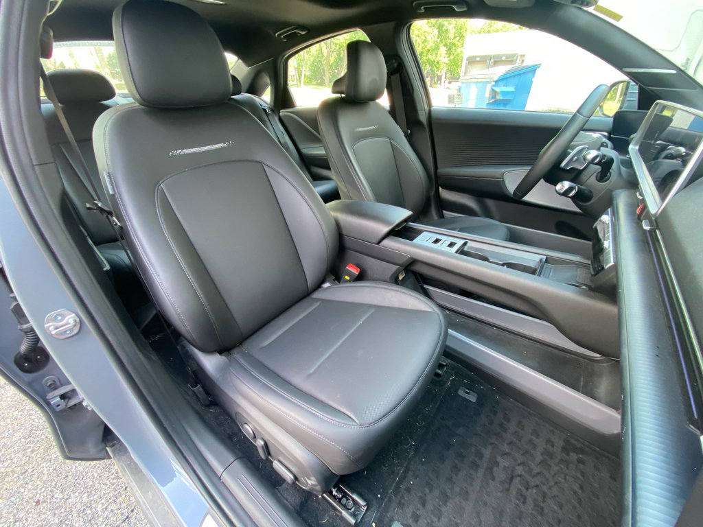 Used 2024 Hyundai Ioniq 6 Limited RWD image 29