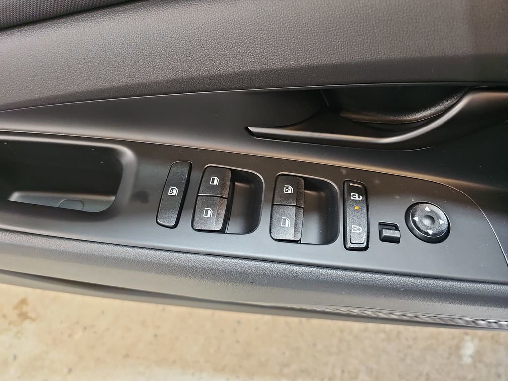 New 2026 Hyundai Elantra SEL Sport image 29