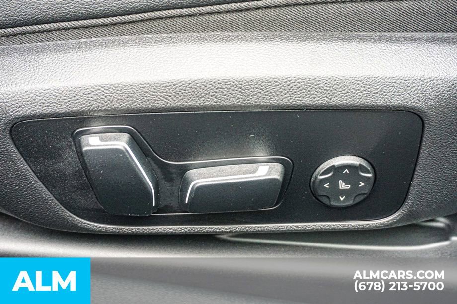 Used 2025 BMW i4 eDrive40 image 57