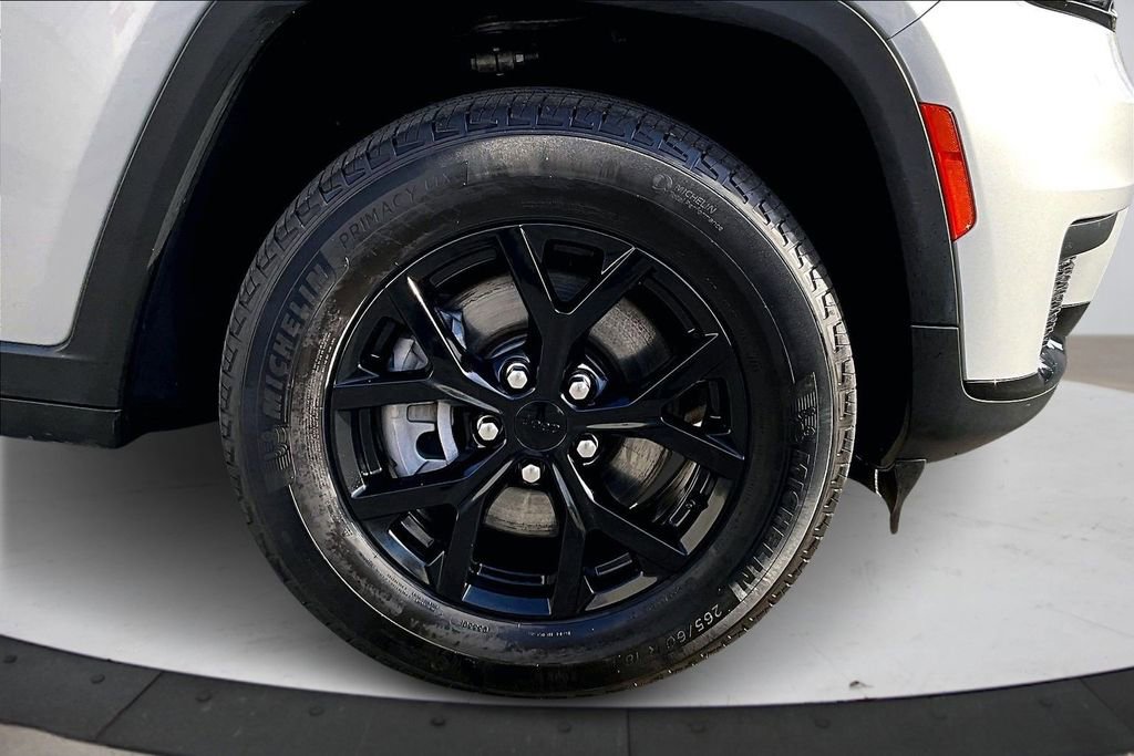Used 2024 Jeep Grand Cherokee L Laredo image 33