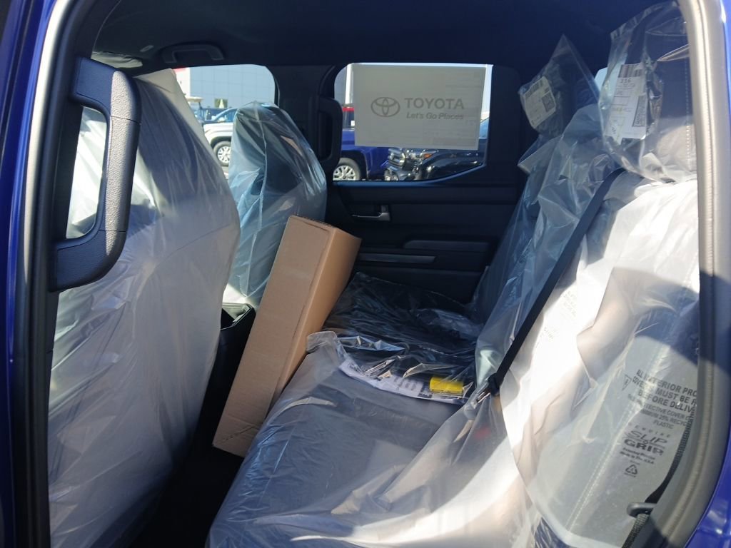 New 2025 Toyota Tacoma TRD Off-Road image 7