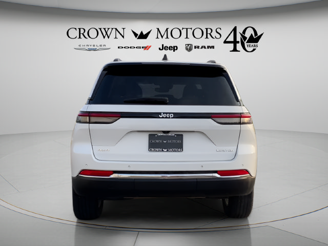 Used 2023 Jeep Grand Cherokee Limited AWD/4WD image 6