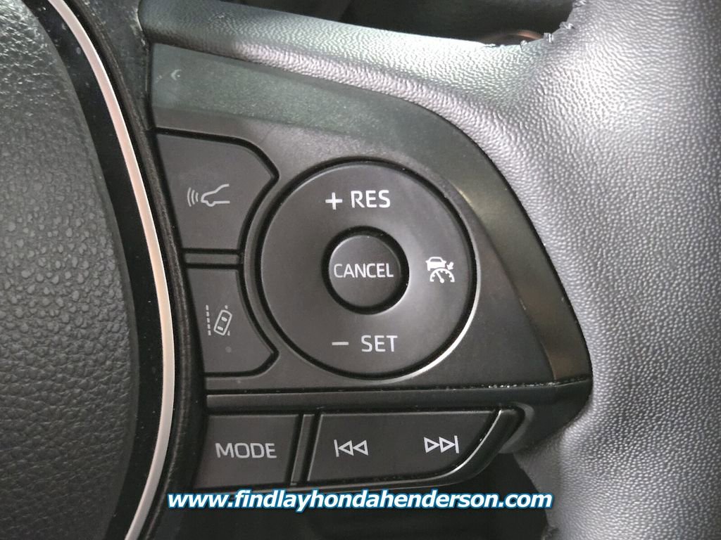 Used 2025 Toyota RAV4 XLE Premium w/ Weather Package AWD/4WD image 28