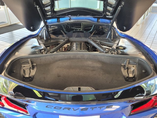 Used 2023 Chevrolet Corvette Stingray Preferred Cpe w/ Z51 Performance Package RWD image 9