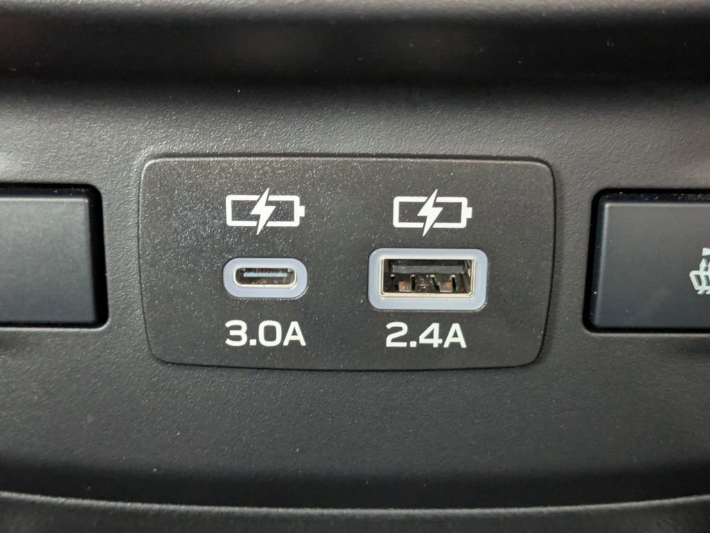 Used 2025 Subaru Outback Limited w/ Popular Package #2 image 18